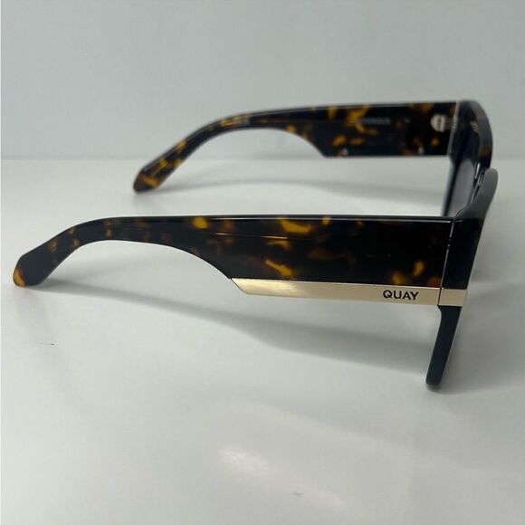 NWT Quay notorious Neutral Tort Frame / Smoke Lens Brand New in Case - Picture 5 of 11